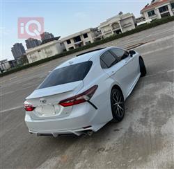 تۆیۆتا کامری